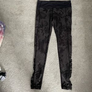 Black lululemon pants